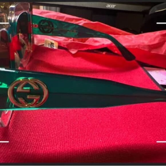 Brand new with box GUCCI
Square Web Frame GG0178S Sunglasses Green Red - Picture 4 of 4